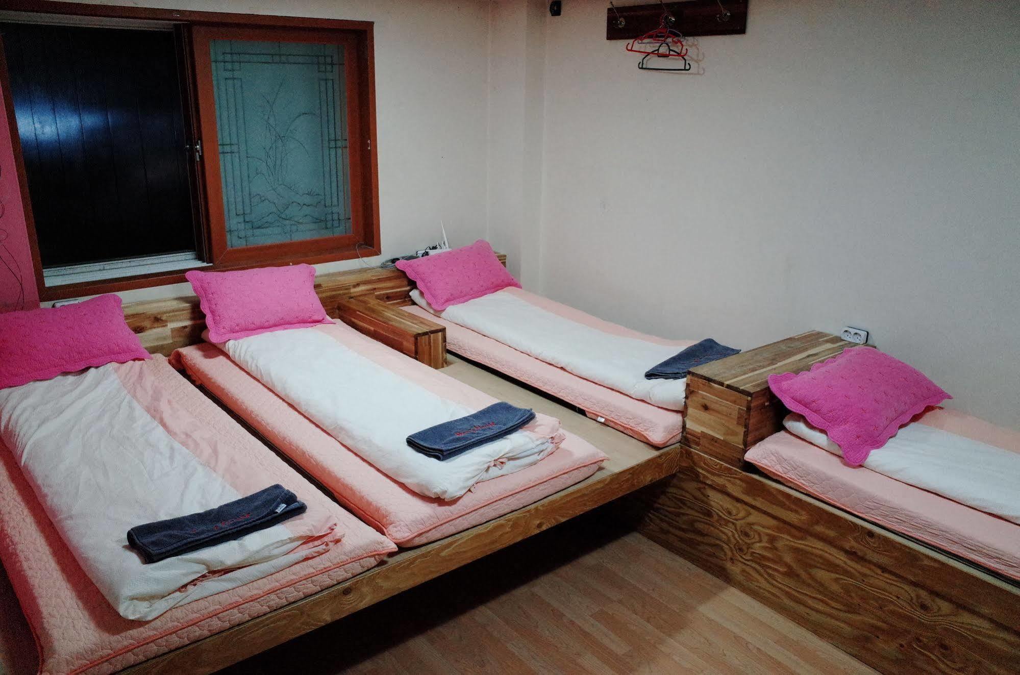 Bong Backpackers Hostel Σεούλ Εξωτερικό φωτογραφία